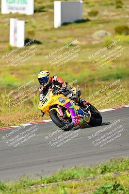media/Apr-14-2024-Classic Track Day (Sun) [[4353457701]]/Practice/